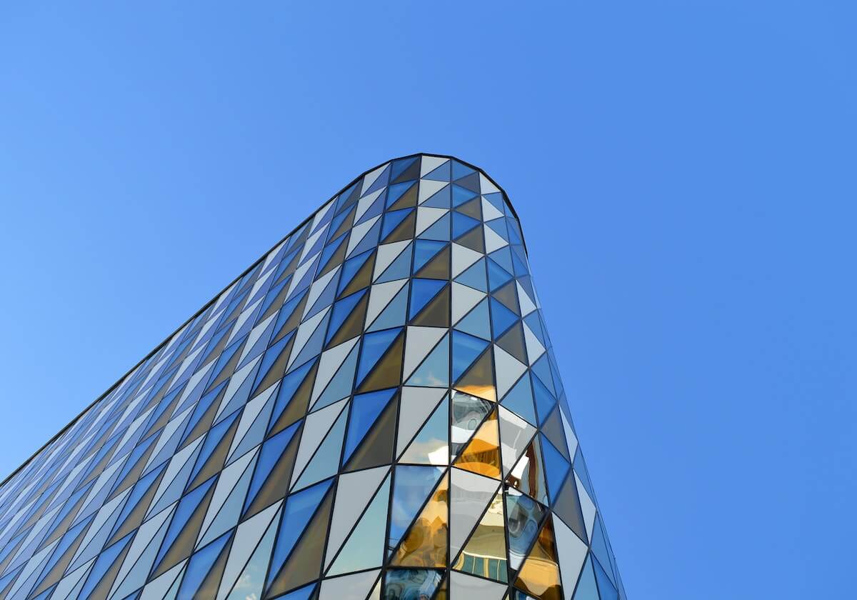 菠萝TV内容从头到尾看一遍：重点是配乐的语义（从语言看论证），菠萝影视是什么